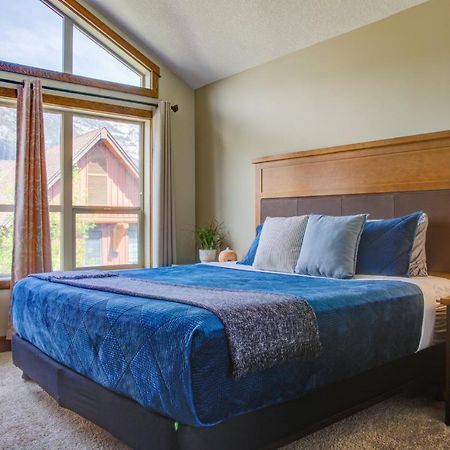 Fire Mountain Two Bedroom Condo Canmore Dış mekan fotoğraf